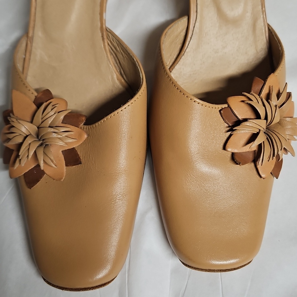 Tommy Bahama Mules All Leather Made in Spain 6M EUC Nude Natural Tan - Picture 5 of 10